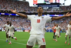 Bellingham biến thành người hùng giúp tuyển Anh ngược dòng vào bán kết World Cup