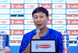 HLV Kim Sang Sik: Hàng công tuyển Việt Nam mạnh hơn khi có thêm Tài Lộc