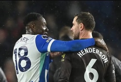 Vì sao Chelsea ký hợp đồng với hai "ông già" Welbeck và Henderson?