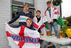 World Cup 2022: Cardiff cấm người Anh vào quán rượu xem trận đấu với Wales