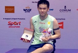Cựu vương SEA Games Kunlavut Vitidsarn mừng ngôi số 1 đơn nam cầu lông thế giới mới bằng danh hiệu Singapore Open 2025