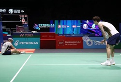 Các HLV cầu lông người Malaysia đứng sau chiến thắng của Hong Kong Trung Quốc trước cặp vô địch thế giới của Malaysia