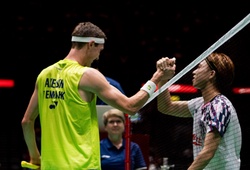 Kodai Naraoka dễ dàng chiến thắng Viktor Axelsen tại giải cầu lông Hong Kong Open 2025