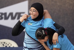 Chủ nhà UAE gây sốc khi đánh bại Trung Quốc để vô địch nội dung tiếp sức đồng đội cầu lông ngoài trời thế giới