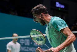 Cầu lông Pháp "gà nhà bôi mặt đá nhau": Toma Junior đánh bại Lanier ở Victor China Open 2025