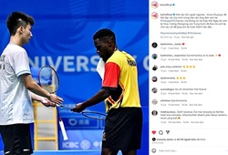 Tặng vợt cầu lông cho đối thủ hay những hình ảnh cảm xúc nhất tại Đại hội thể thao sinh viên thế giới
