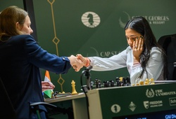 Cờ vua Candidates Nữ 2026: Divya Deshmukh tạo "địa chấn", cục diện bảng xếp hạng đảo chiều nghẹt thở