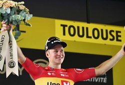 Jonas Abrahamsen thắng chặng 11, khi Tadej Pogacar thoát hiểm sau vụ tai nạn tại cuộc đua xe đạp Tour de France 2025