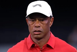 Golfer Tiger Woods rời Mỹ để điều trị chuyên sâu: Sự sụp đổ của một biểu tượng và bài học quản trị rủi ro