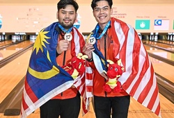 Bộ đôi xuất sắc Rafiq và Syazirol của Malaysia giành huy chương vàng SEA Games 33 nội dung đôi nam môn bowling