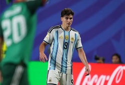 Ngôi sao Julián Alvarez bị đốt áo đấu ở CLB sau trận Argentina thắng Áo