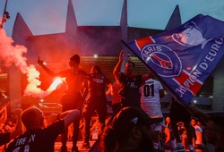 Sau đêm vô địch Champions League của PSG: Hàng trăm cổ động viên bị bắt giữ trong lễ ăn mừng đầy bạo lực tại Paris