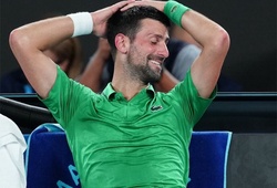 Novak Djokovic bóng gió về việc giải nghệ chỉ vài phút sau khi thua trận chung kết quần vợt Australian Open