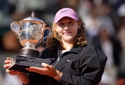 Mirra Andreeva lên ngôi vô địch Roland Garros đầu tiên sau trận chung kết một chiều