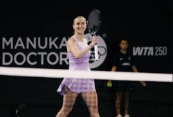 "Bà mẹ bỉm sữa" Svitolina giành chức vô địch quần vợt Auckland Open dưới sự chứng kiến của chồng