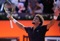 Quần vợt Barcelona Open 2026: Arthur Fils quật ngã hạt giống số 2, lộ diện "ngựa ô" 19 tuổi Rafael Jodar