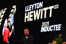 Cựu số 1 quần vợt đơn nam thế giới Lleyton Hewitt tiết lộ suýt chuyển sang Bóng bầu dục vào năm 2003 như thế nào