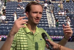 Medvedev đòi "cải tổ" ATP: Các giải quần vợt 250 & 500 không nên tính điểm để cứu đôi chân vận động viên