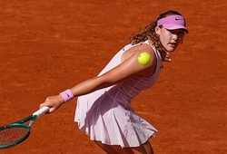 Thắng nhanh trận đầu quần vợt Roland Garros, Mirra Andreeva ca ngợi huấn luyện viên Conchita Martinez