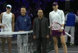 Kết quả quần vợt WTCC: Swiatek thắng dễ Rybakina, đội Châu Âu áp đảo đội Thế giới