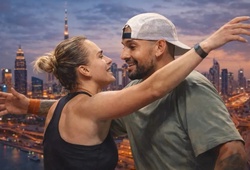 Nick Kyrgios hạ Sabalenka trong trận đấu quần vợt "kỳ lạ" nhất lịch sử: Sân thu nhỏ, mất tín hiệu