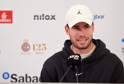 Carlos Alcaraz xuất hiện với nỗi lo lớn về sức khỏe tại giải quần vợt US Open 2025