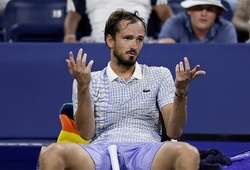 Daniil Medvedev bị phạt bao nhiêu và liệu đây có phải là khoản tiền phạt lớn nhất trong lịch sử quần vợt US Open?