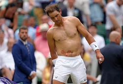 Có động tác lạ trên khán đài giải tennis Wimbledon 2022: Cha Nadal khuyên con bỏ cuộc?