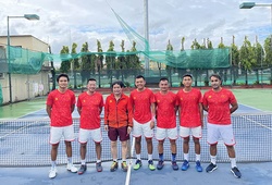 Liên đoàn quần vợt Việt Nam tặng quà Tết cho các tuyển thủ