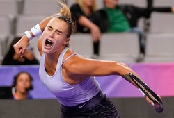 Kết quả tennis 5/11: Sabalenka được Sakkari dìu vào bán kết WTA Finals