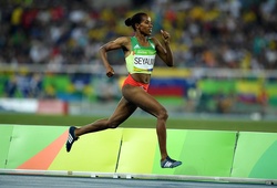 Chuyên gia chạy 1500m người Ethiopia phá kỷ lục thế giới 5km nữ