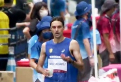 Chuyện siêu thú vị hiếm gặp của VĐV về cuối marathon nam Olympic Tokyo