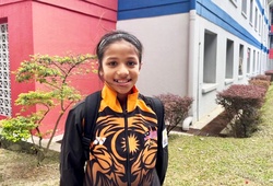 “Tiểu tiên cá Malaysia 11 tuổi” ra mắt SEA Games 32 trong ngày các cô gái Việt Nam giành HCV lặn