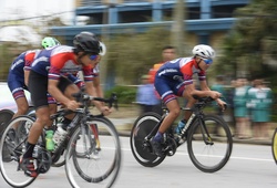 Giải đua xe đạp VTV - Cúp Tôn Hoa Sen 2020: Đội TP.HCM thắng chặng đồng đội tính giờ