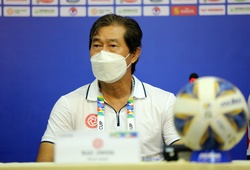 HLV Bae Jiwon phàn nàn công tác trọng tài khi Viettel thua Bình Dương