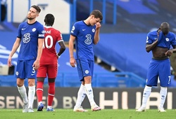 Hậu vệ Chelsea “chơi bóng bầu dục” với Mane và VAR không tha thứ