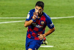 Messi im tiếng nhưng Suarez đi vào lịch sử Barca