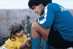 Con gái Maradona với những lời chia tay đầy xúc động