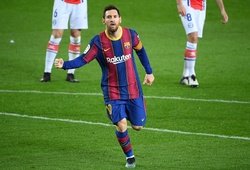 Messi san bằng kỷ lục của Xavi trong ngày tỏa sáng với Barca