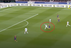 Ramos tắc bóng ngược khó tin khiến Messi mất cơ hội ghi bàn