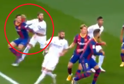 Ramos "gây hấn" thế nào khiến hậu vệ Barca phải phạm lỗi?