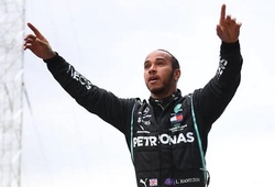 Tay đua F1 Lewis Hamilton không dại gì từ chối tước Hiệp sĩ