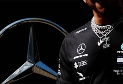 Vì sao Mercedes quyết định "đổi trắng thay đen"?