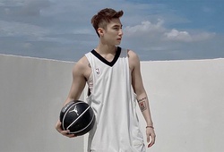 Sơn Tùng M-TP lên đồ bóng rổ cùng giày cực ngầu, rapper Phương "Kào" lập tức thách đấu