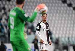 Sự thật bất ngờ về quả phạt đền Ronaldo sút hỏng trước AC Milan