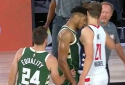 "Thiết đầu công” đối thủ, Giannis Antetokounmpo bị đuổi khỏi sân