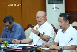 Bộ trưởng Nguyễn Ngọc Thiện “chốt” nhiệm vụ cho ĐT Việt Nam, ông Park nặng gánh cuối năm