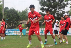 Viettel FC "việt vị" vì mưa lớn tại Sài Gòn