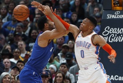 Russell Westbrook công có thể phế nhưng thủ thì đừng đùa
