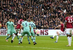 Kỷ lục đáng quên của Xhaka và 5 điểm nhấn từ trận West Ham - Arsenal